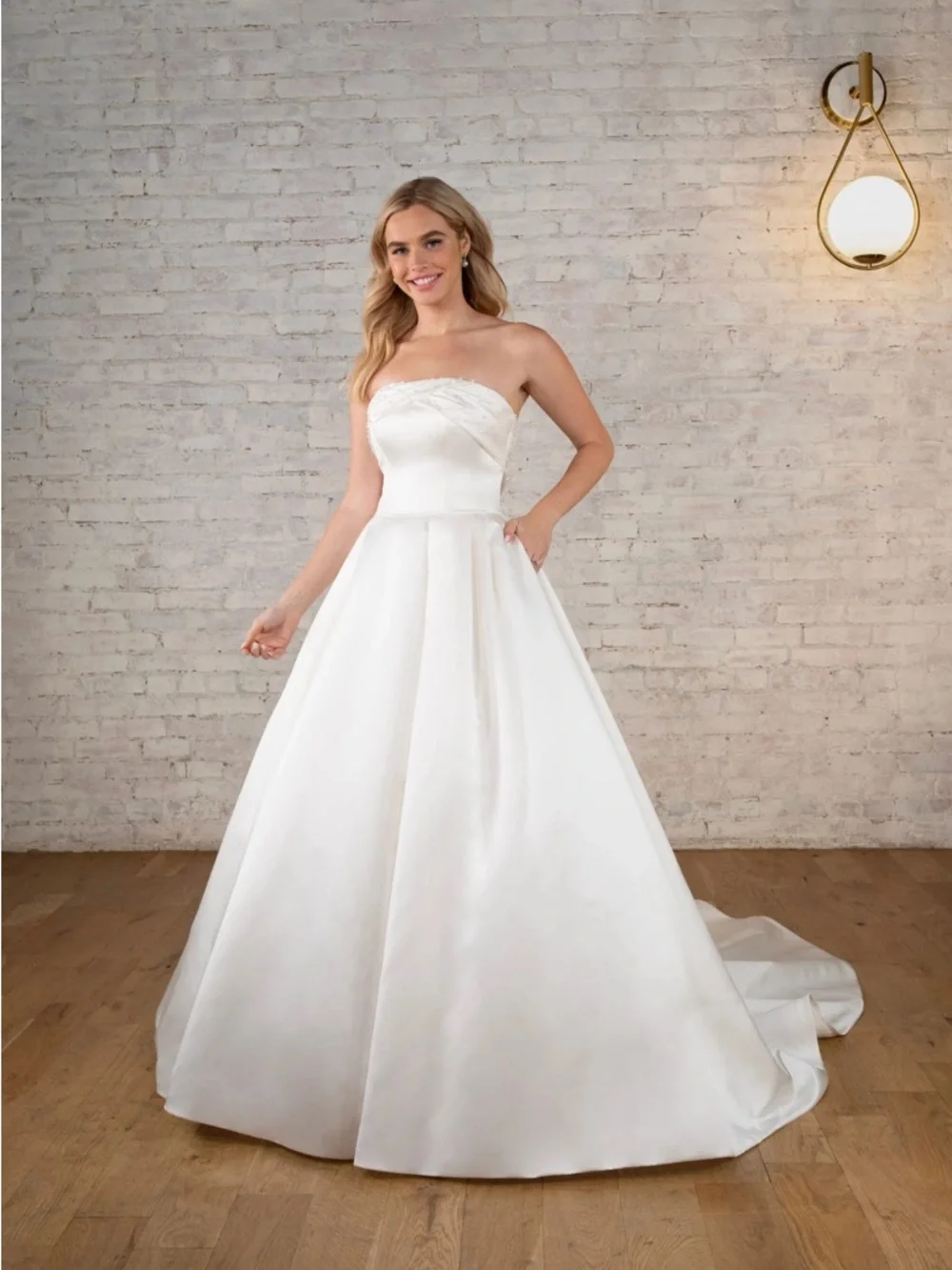 Stella York Strapless Princess Wedding Ball Gown Sz 10 with Bow on back - Picture 7 of 7